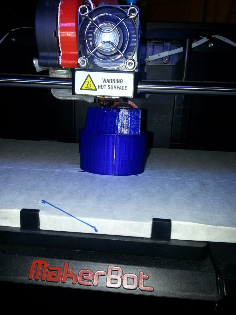 Makerbot Replicator 2: Screenholder-Druck